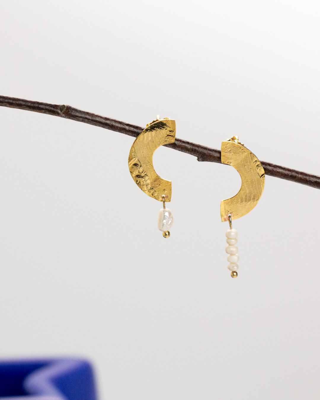 Half Circle Pearls earring