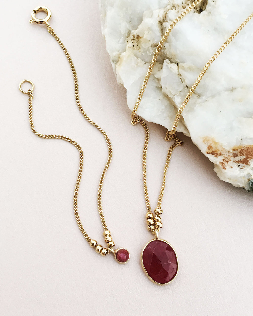 Stone & Beads Red Agate Necklace